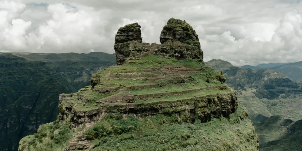 Important Facts about Waqrapukara