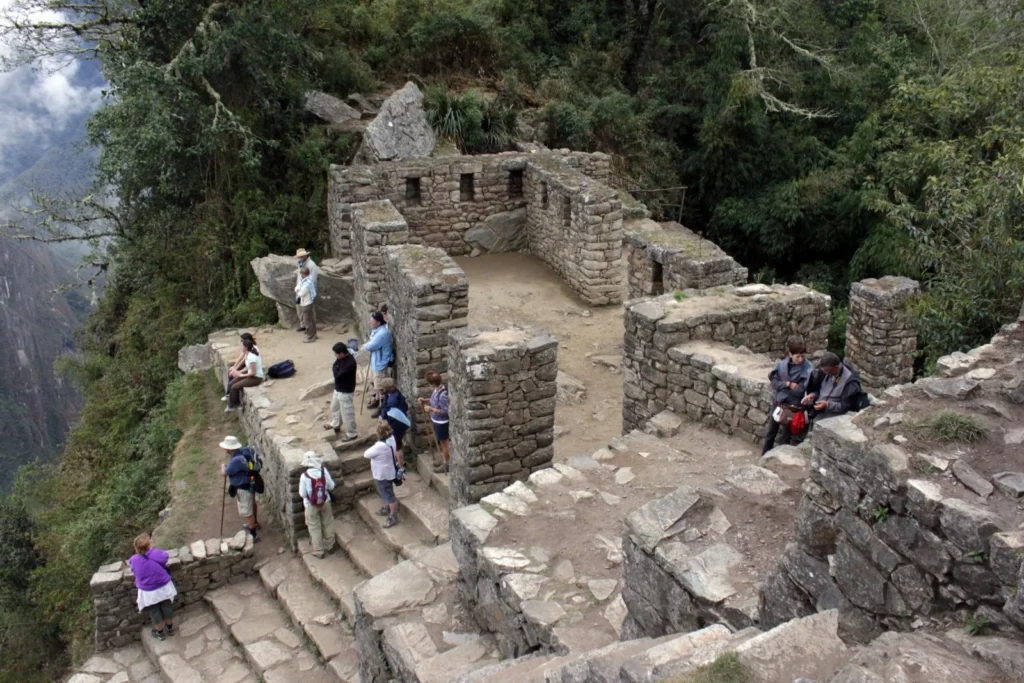 Guide to visit Inti Punku