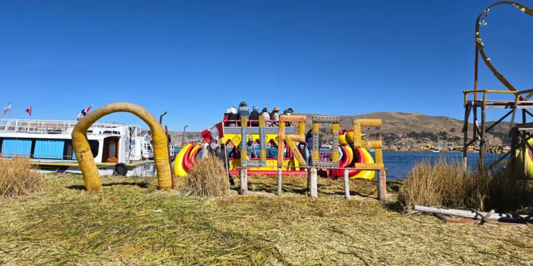Tour Isla de los Uros