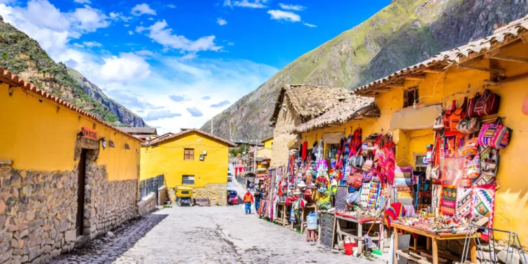 Mercado de artesanato de Ollantaytambo: cultura e tradição no Vale Sagrado