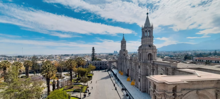 Arequipa main square : What to See, History & Complete Travel Guide