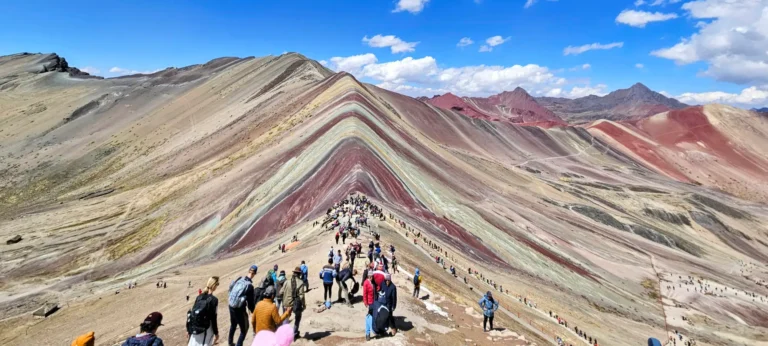 Melhor época para visitar a Montanha Colorida: guia completo para planejar sua viagem